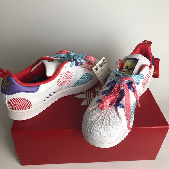 Adidas Superstar J “Chinese New Year” Size 41/2 - Picture 3 of 6